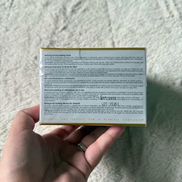NEW Premier Perfection Refining Facial Peeling Mask - Picture 3 of 4
